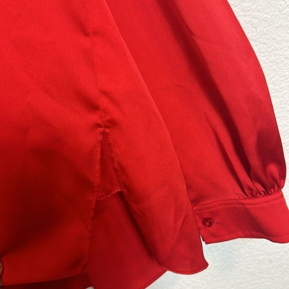 Laundry Shelli Segal medium red v-neck blouse new condition nwot 24C - Picture 5 of 7